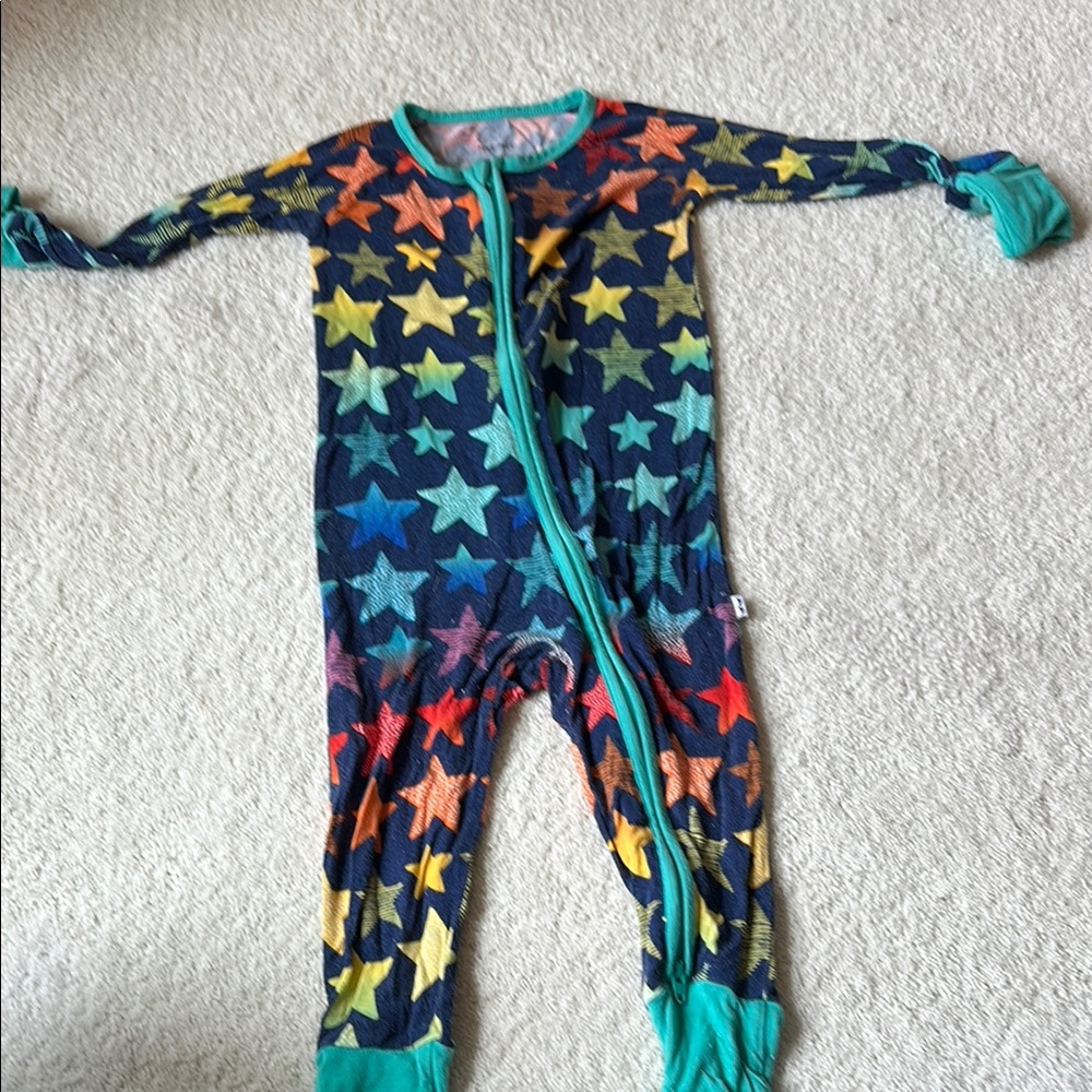 Little Sleepies Shades of Stars 6-12 zippie